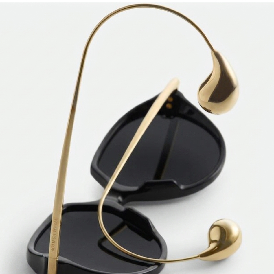 Bottega Veneta Oversized Sunglasses With Iconic Gold Drop Charm 2
