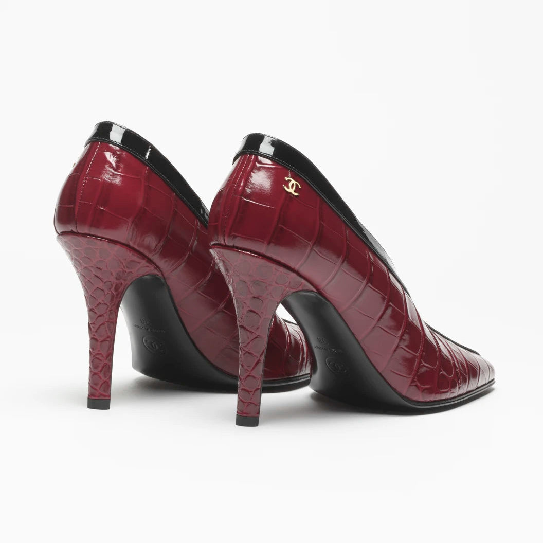 Chanel Croc-Embossed Patent Leather Pumps 4