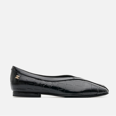 Chanel Crocodile-Embossed Ballet Flats Featuring A  Distinctive Square Toe