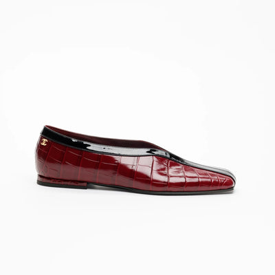 Chanel Crocodile Embossed & Patent Leather Ballerina Flats In Dark Burgundy
