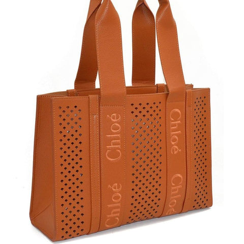 Chloé Woody Tote Brown Bag In Perforated Leather