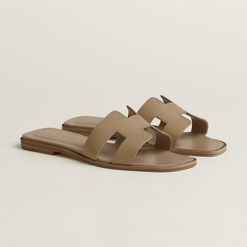 Hermès Oran Leather Flat Sandal