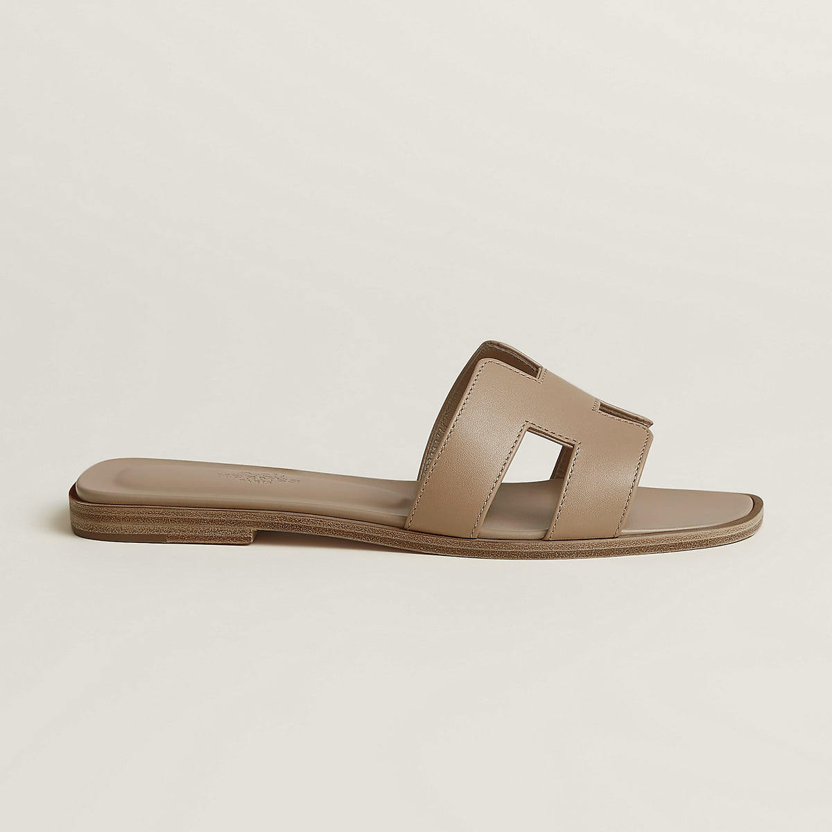Hermès Oran Leather Flat Sandal 3