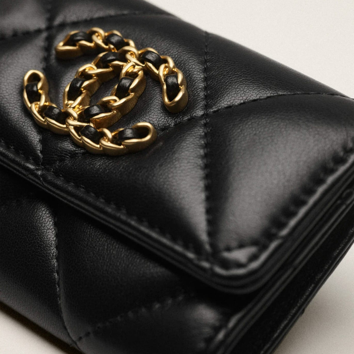 Chanel Leather Card Holder Black 3