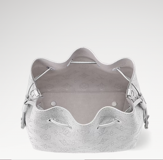Louis Vuitton Chic Silver Bella Bag With Coin Pouch 3