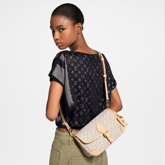 Louis Vuitton Monogram Shoulder Bag 5