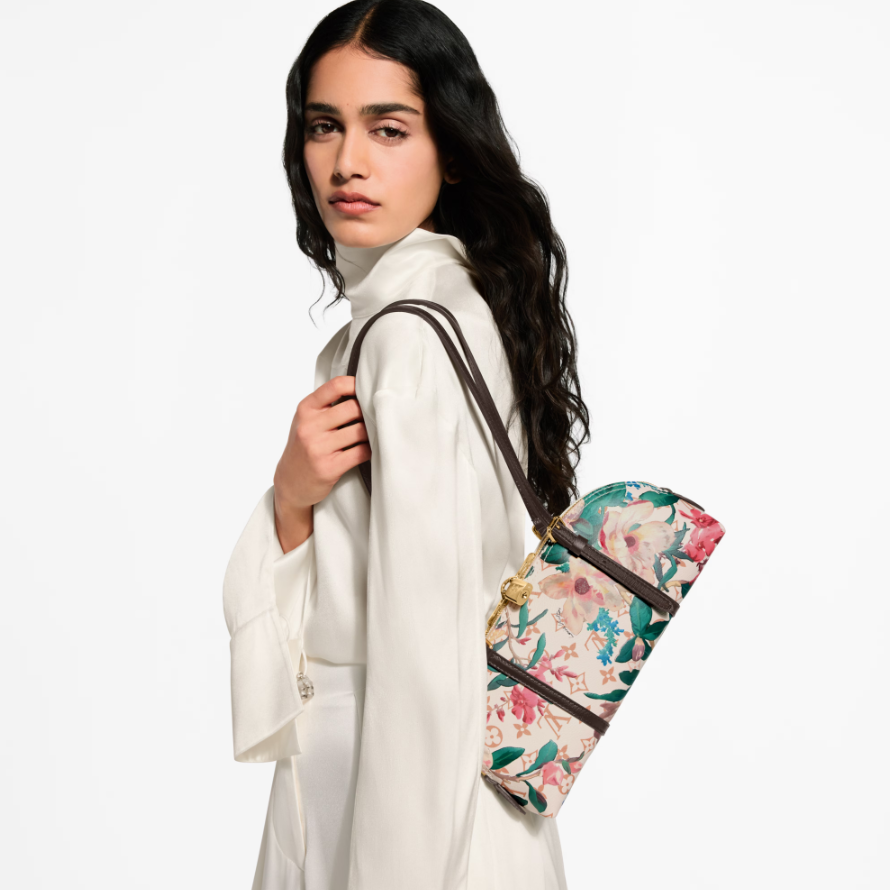 Louis Vuitton Squire East West Handbag 5
