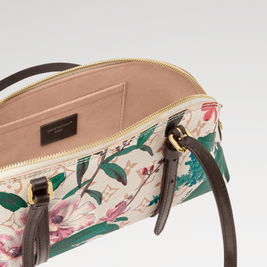 Louis Vuitton Squire East West Handbag 6