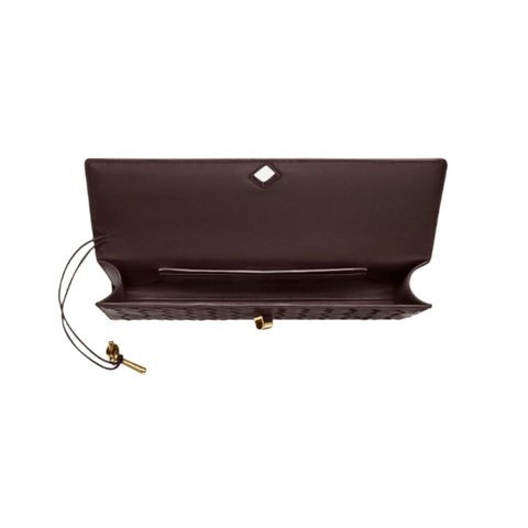 Bottega Veneta Andiamo Clutch Fondant Brown Leather with Knotted Strap Refined Italian Craftsmanship - BEAUTY BAR