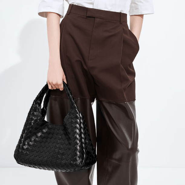 Bottega Veneta Campana Intrecciato Leather Shoulder Bag Medium Black 3
