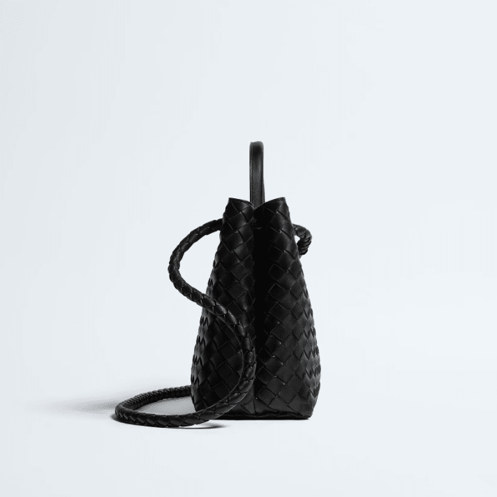 Bottega Veneta Medium Andiamo Crossbody Bag in Intrecciato Leather Black 2
