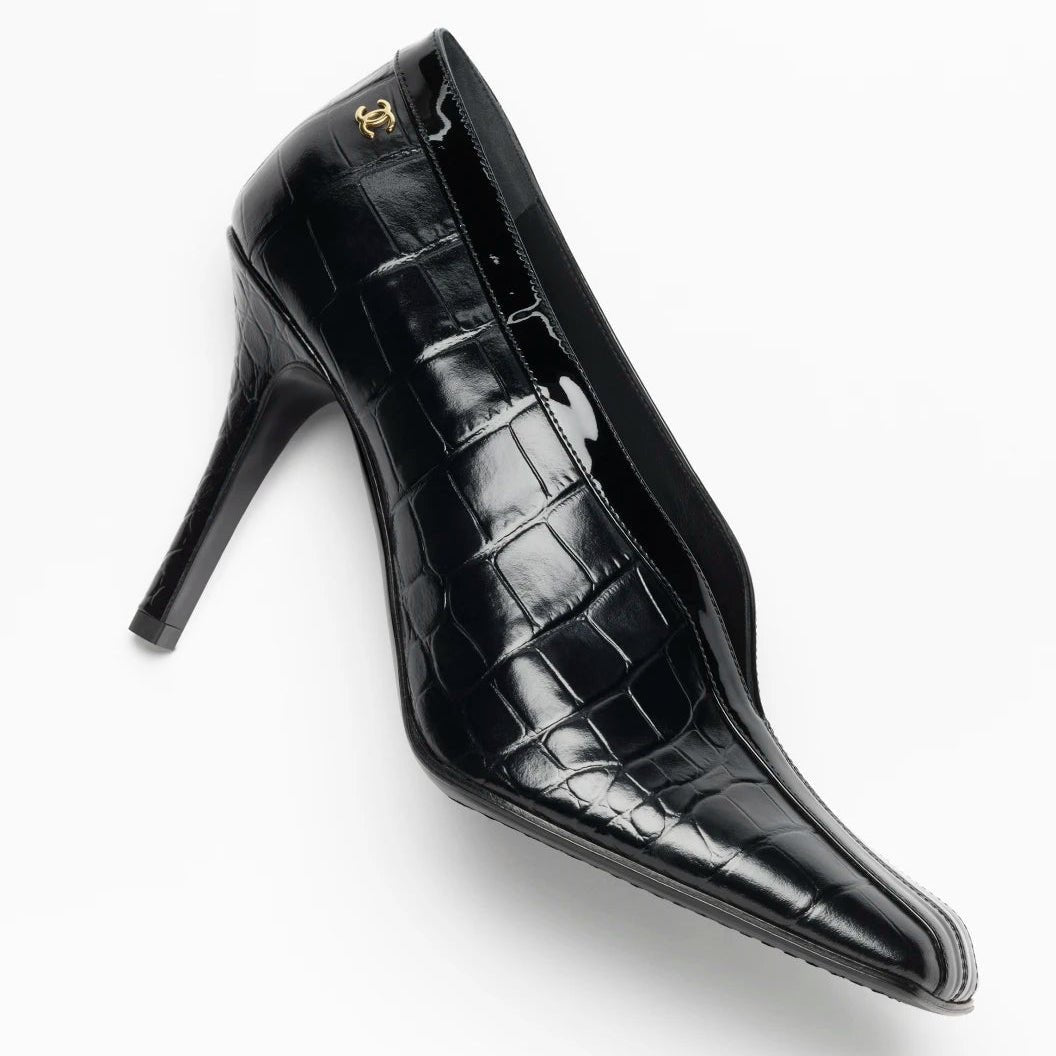 Chanel Pumps Crocodile Embossed Calfskin & Patent Calfskin  Black 2