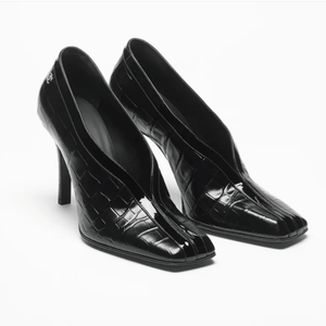 Chanel Pumps Crocodile Embossed Calfskin & Patent Calfskin  Black