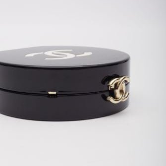 Chanel Resin Plexi Black White CC Camellia Minaudiere Clutch 4