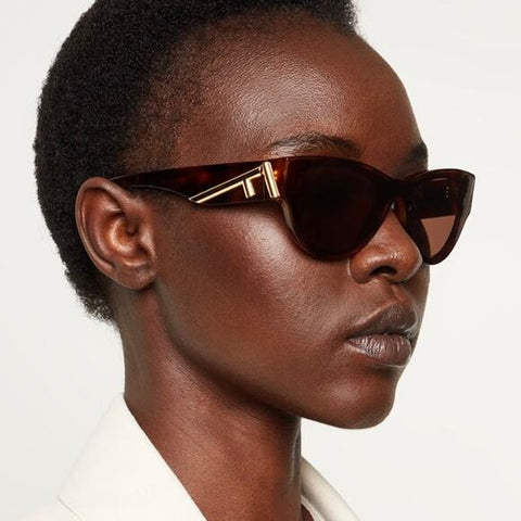 Fendi Brown Sunglasses FE40135I - BEAUTY BAR