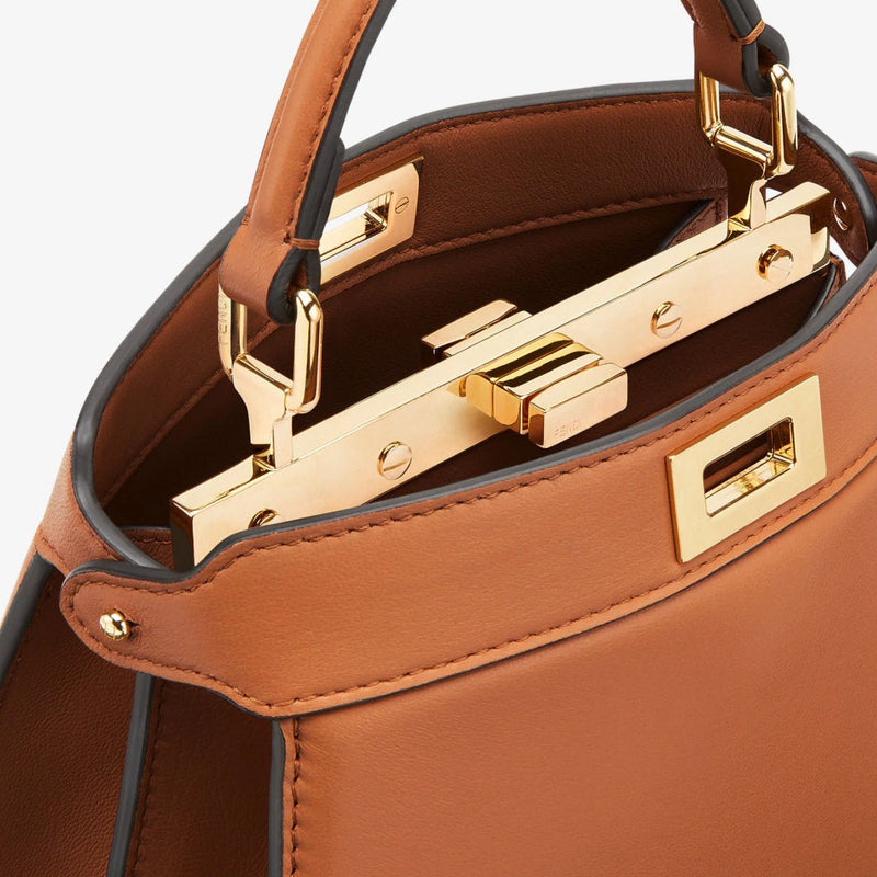 Fendi Peekaboo ISeeU Small Brown leather bag 3