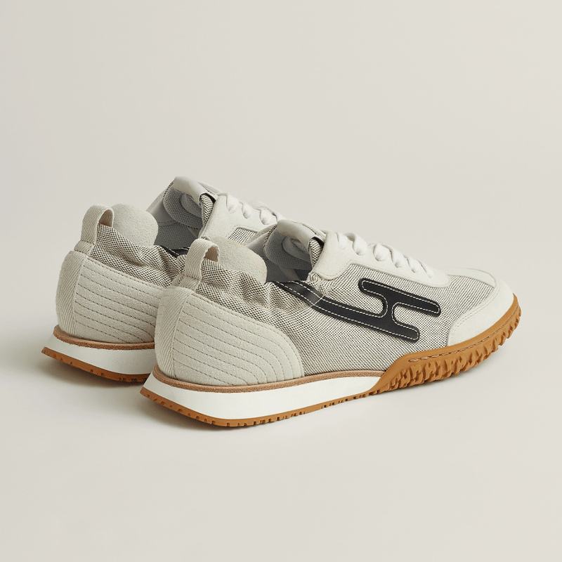 Hermès Jet Sneaker Grey With Black H Detail 4