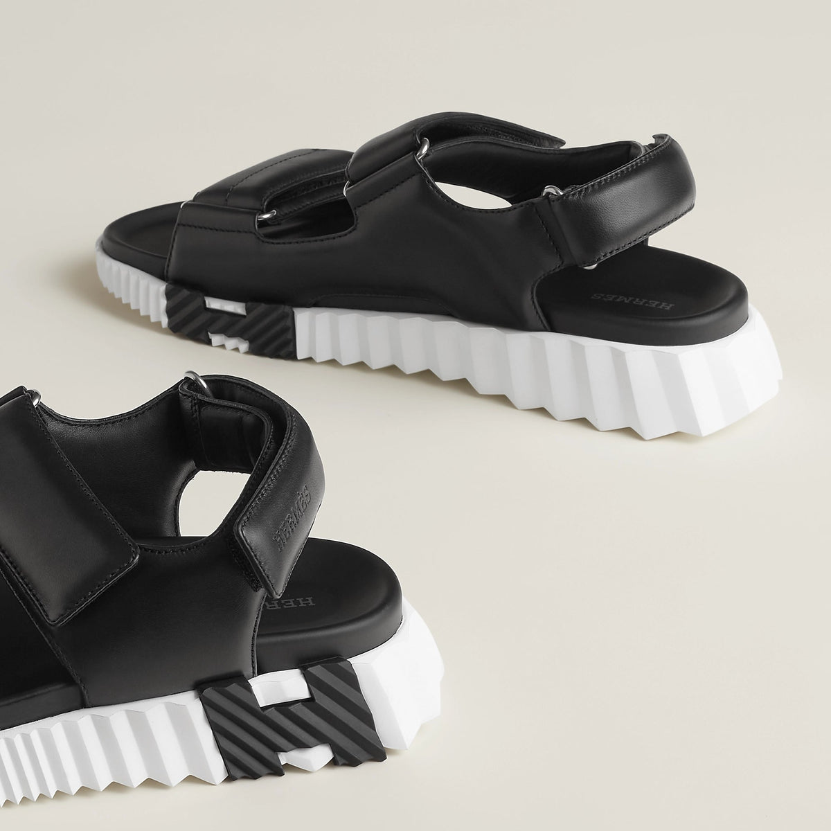 Hermès Junior Sandal Noir 6