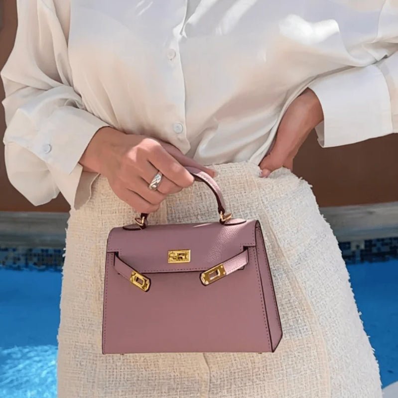 Hermès Mini Kelly Bag Soft Pink Leather, Gold Metal 3