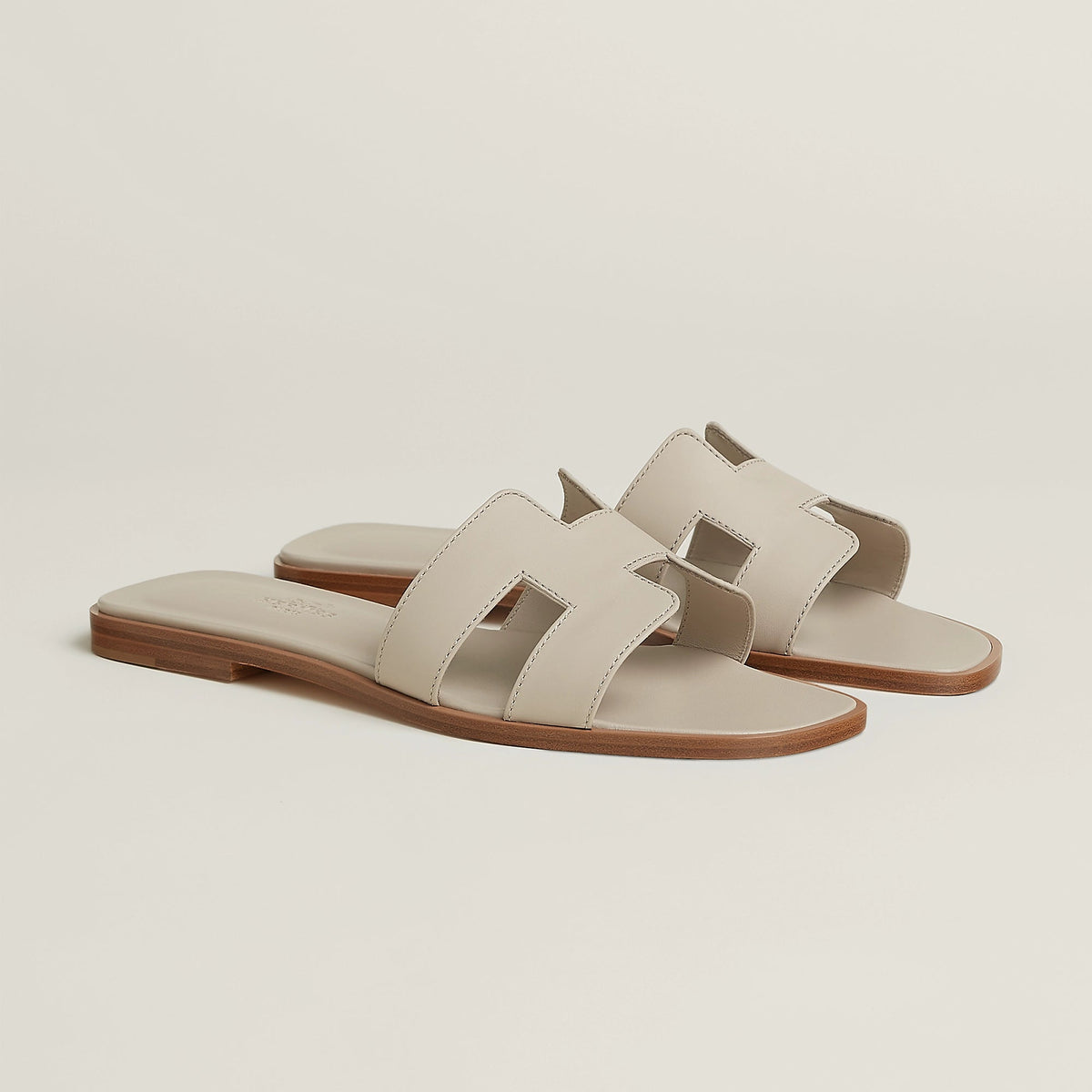 Hermès Oran Sandal Beige Nomade 1