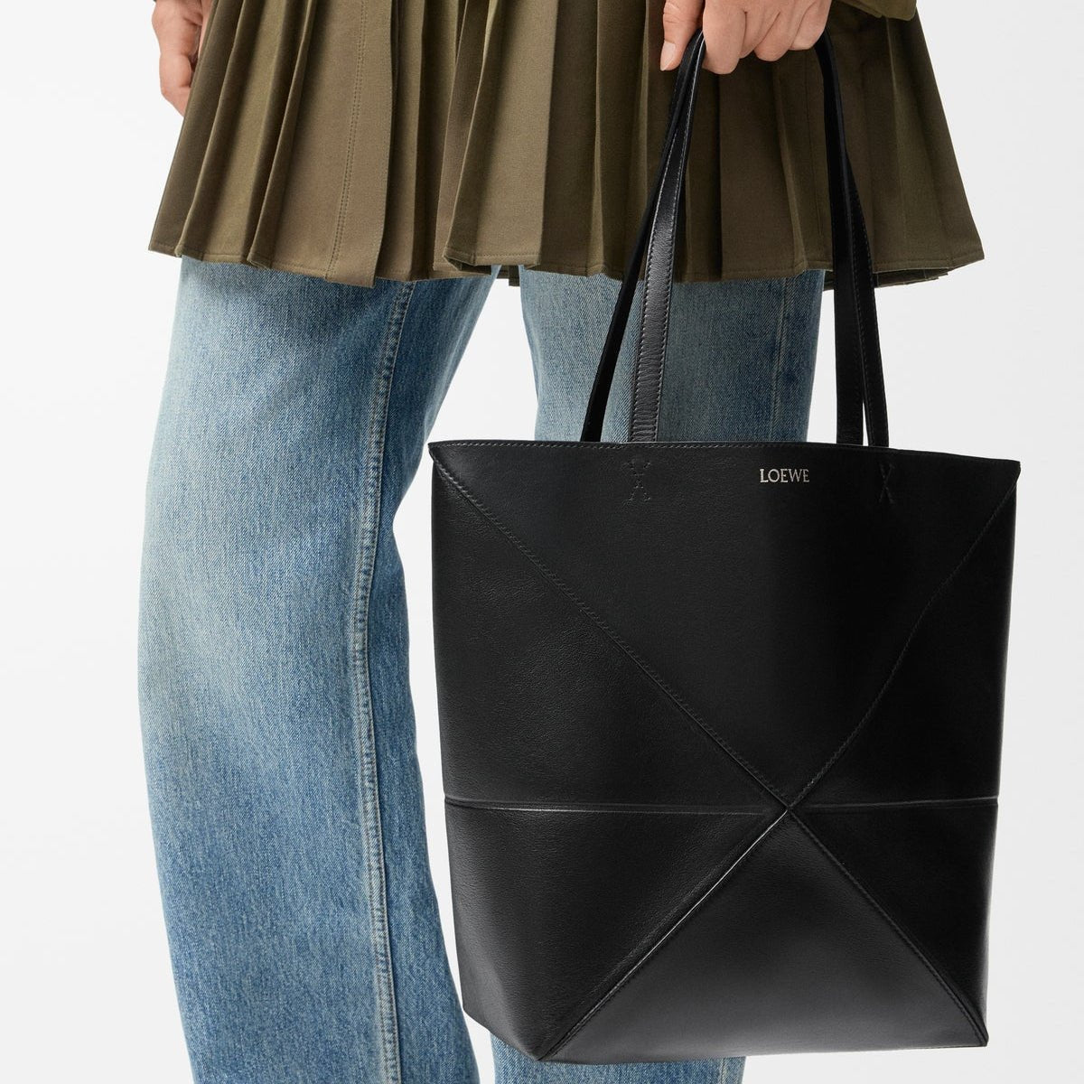Loewe Medium Puzzle Fold Tote In Shiny Calfskin 2