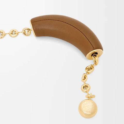 Loewe Medium Squeeze Bag Oak - BEAUTY BAR