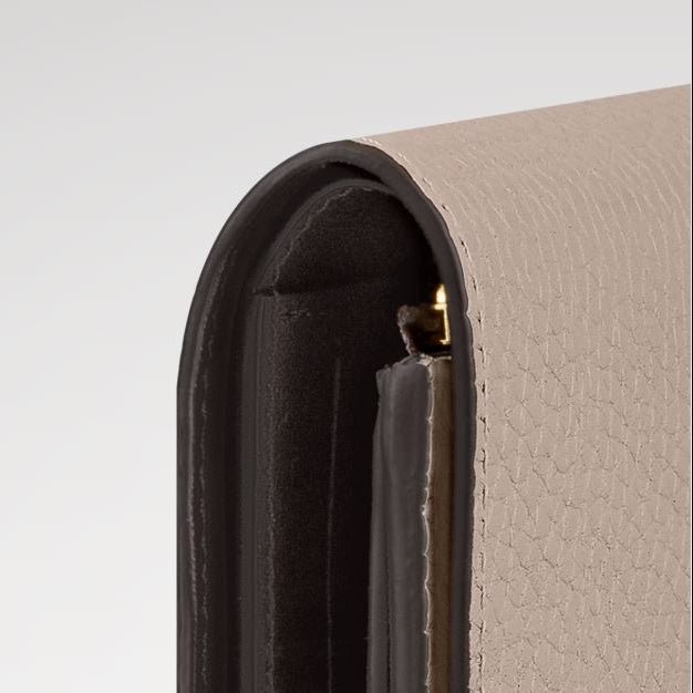 Louis Vuitton Capucines Compact Wallet 5