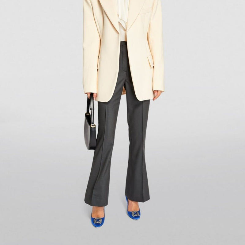 Manolo Blahnik Hangisi Pumps 5