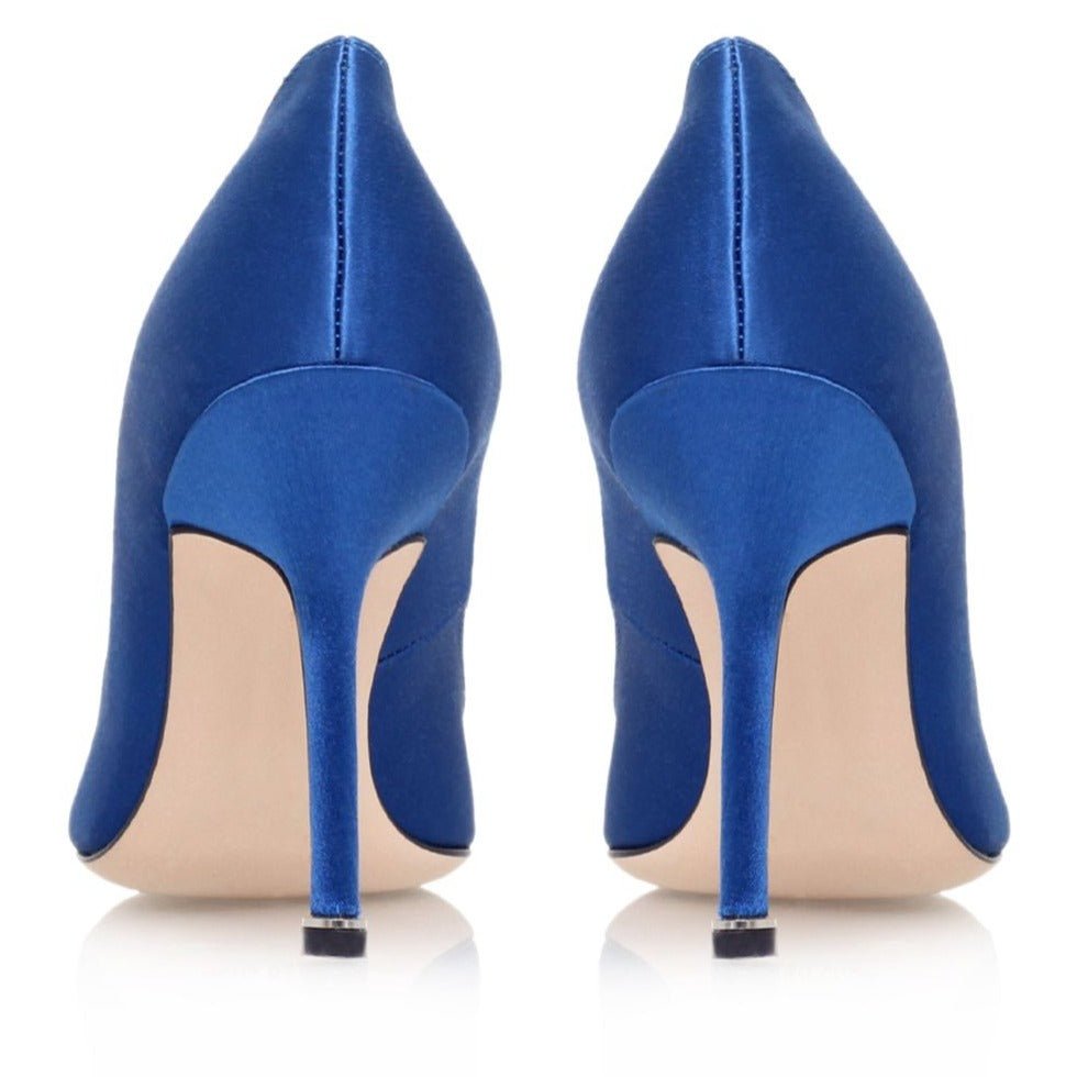 Manolo Blahnik Hangisi Pumps 6
