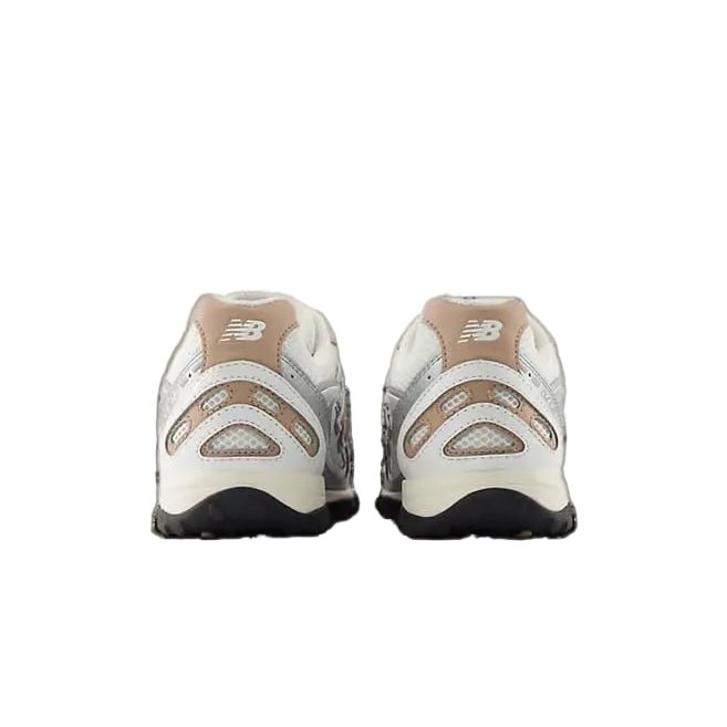 New Balance Flat Is Fall Essential 2