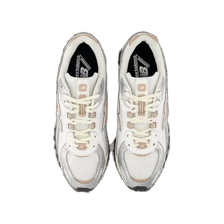 New Balance Flat Is Fall Essential 3