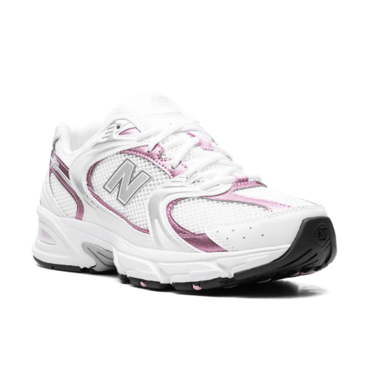 New Balance Looks Pretty in “White/Pink” 3