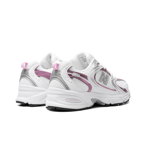 New Balance Looks Pretty in “White/Pink” 2