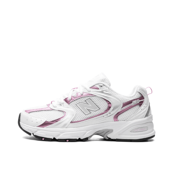 New Balance Looks Pretty in “White/Pink” 5