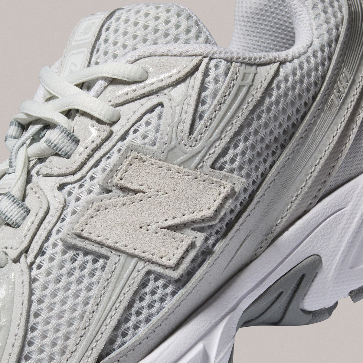 New Balance Sneakers 740 Grey With Reflection And Slate Grey 5