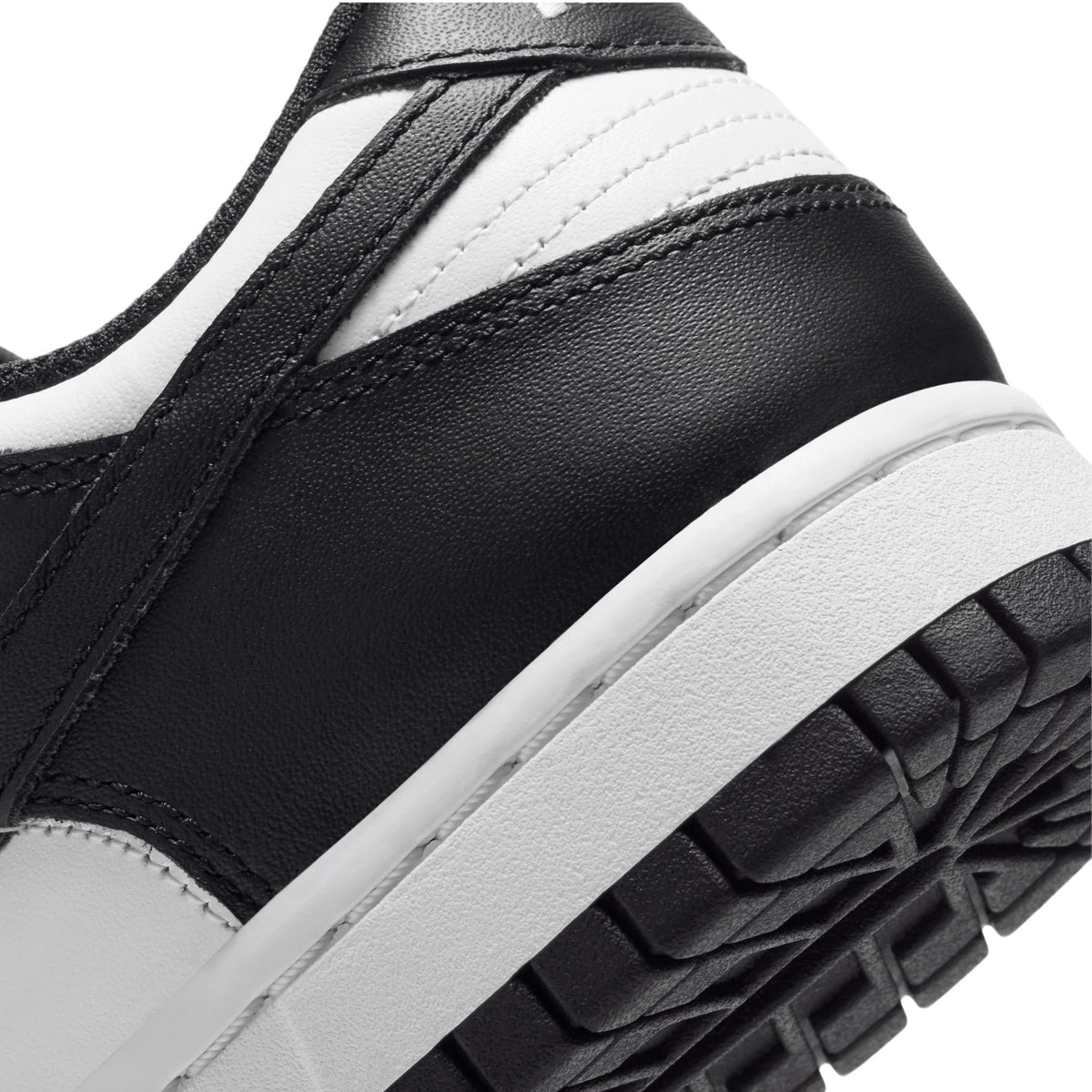 Nike Dunk Low Retro Bttys "Black" 4