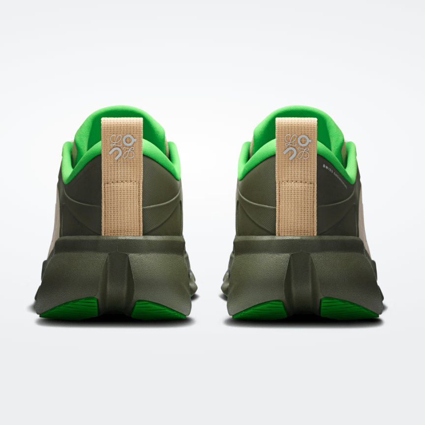 On Running Cloudsolo Loewe Khaki Green | Sand Sneakers 2