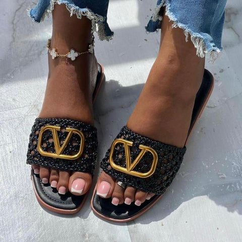 Valentino Garavani V Logo Signature Slides in Nero Black Leather Sandal - BEAUTY BAR