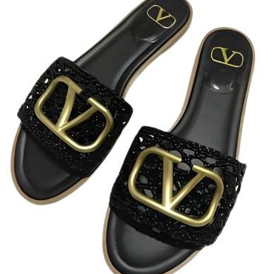 Valentino Garavani V Logo Signature Slides in Nero Black Leather Sandal - BEAUTY BAR