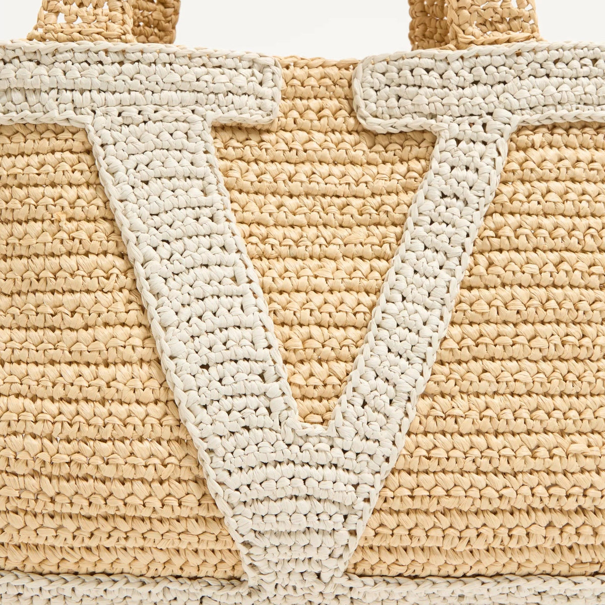 Valentino Garavani Viva Superstar Large Raffia Shopping Bag Natural/Butter 3