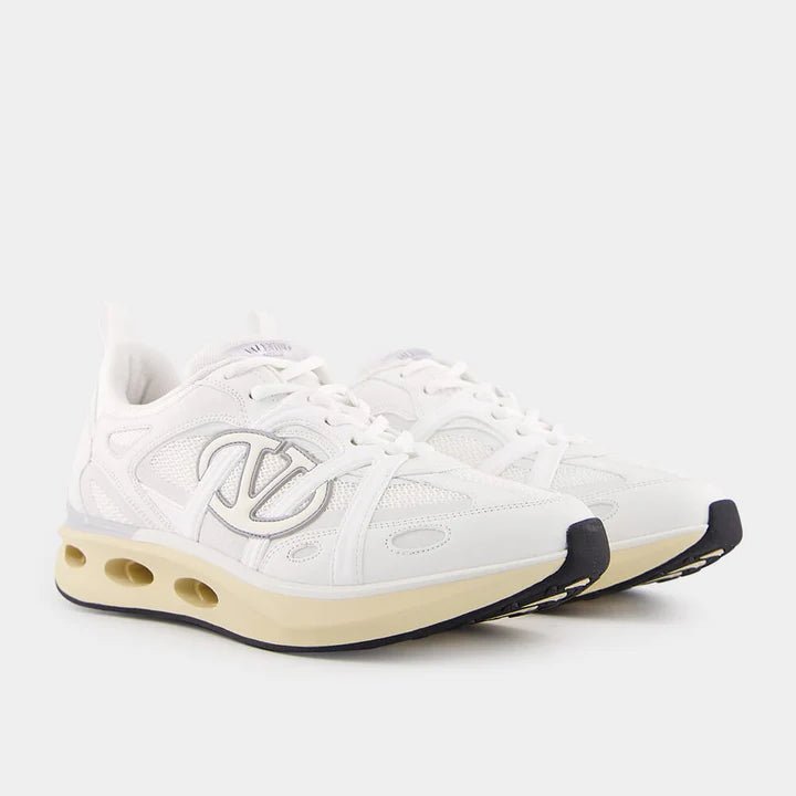 Valentino Garavani VLogo Low-Top Sneaker 1