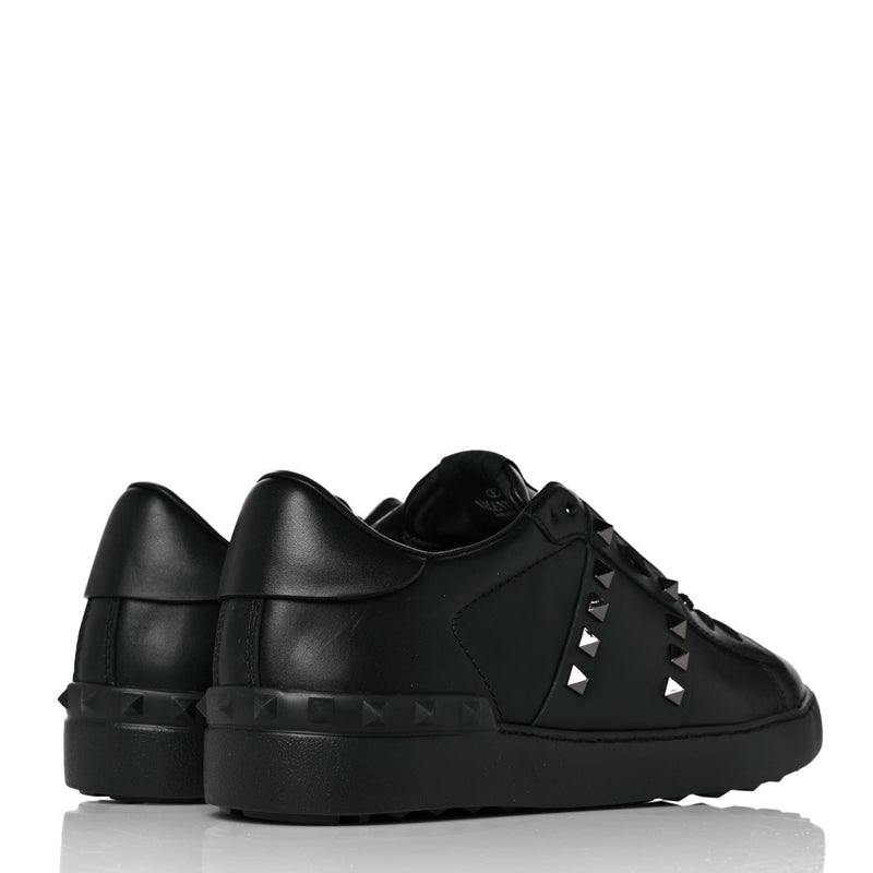 Valentino Garavani Pyramid Detailed Sneakers 3