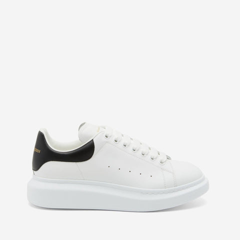 Alexander McQueen Oversize Sneakers In White/Black - BEAUTY BAR