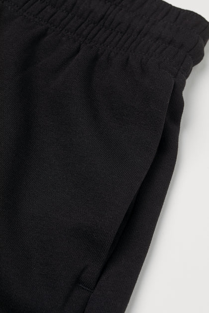 H&M Sweatshirt Shorts Black - BEAUTY BAR